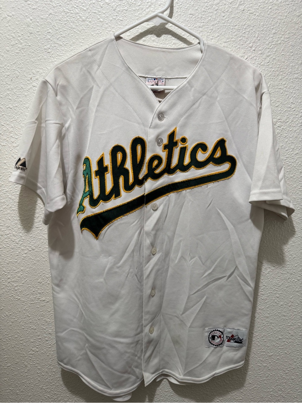 Vintage majestic White Oakland Athletics Button-Up Jersey